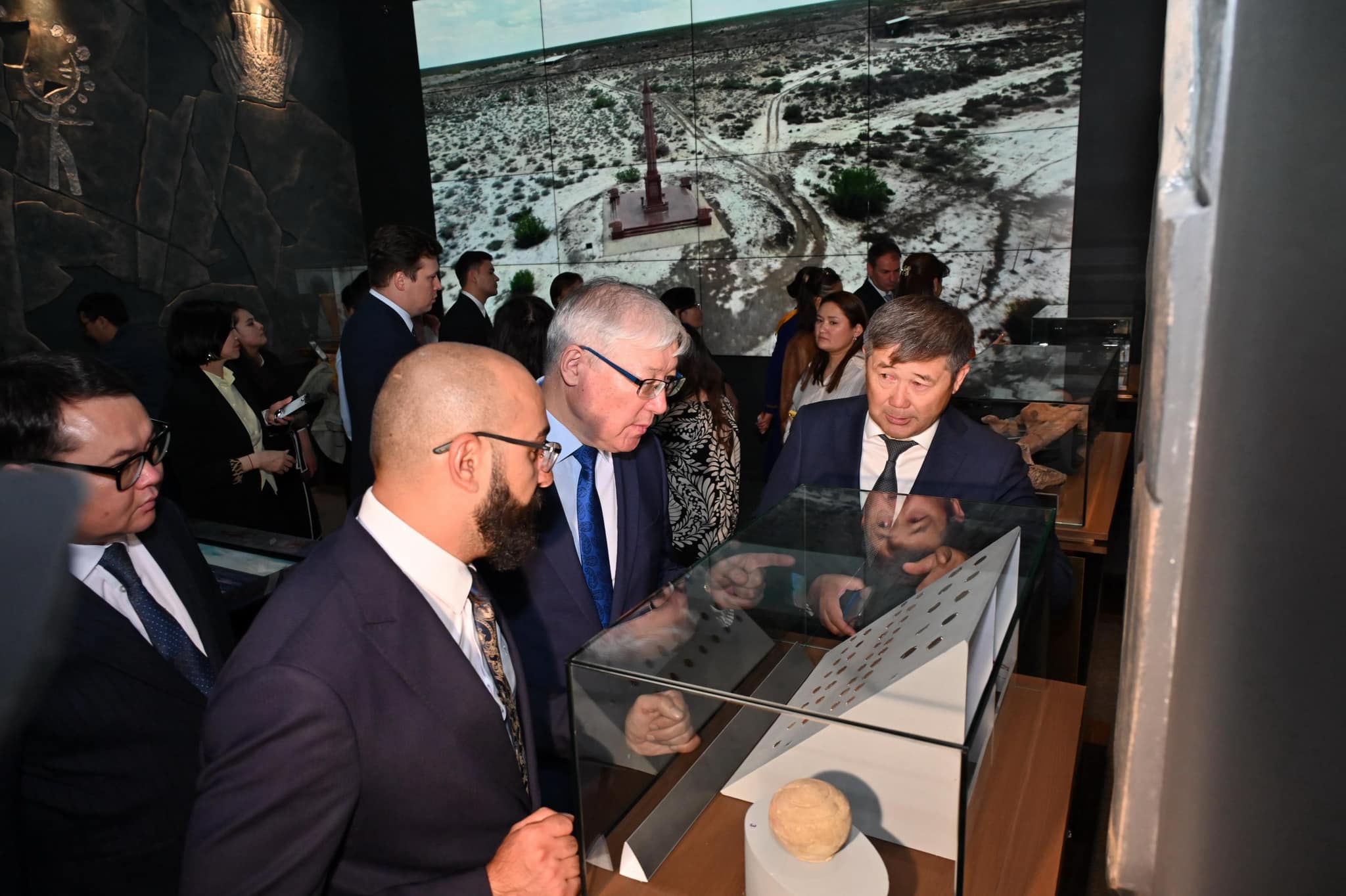 Read more about the article АСТАНАДА «ОҒЫЗ ДАЛА МӘДЕНИЕТІНІҢ ІЗДЕРІ» ХАЛЫҚАРАЛЫҚ КӨРМЕСІ ӨТТІ